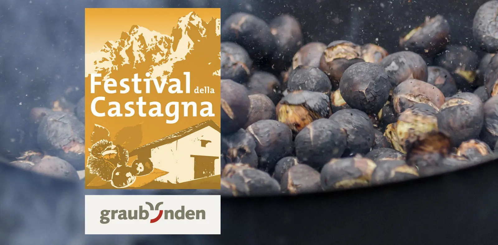 Un cartello del Festival della Castagna, con un'immagine di castagne arrostite in un pentolone. Sullo sfondo si vedono montagne e una tipica costruzione.