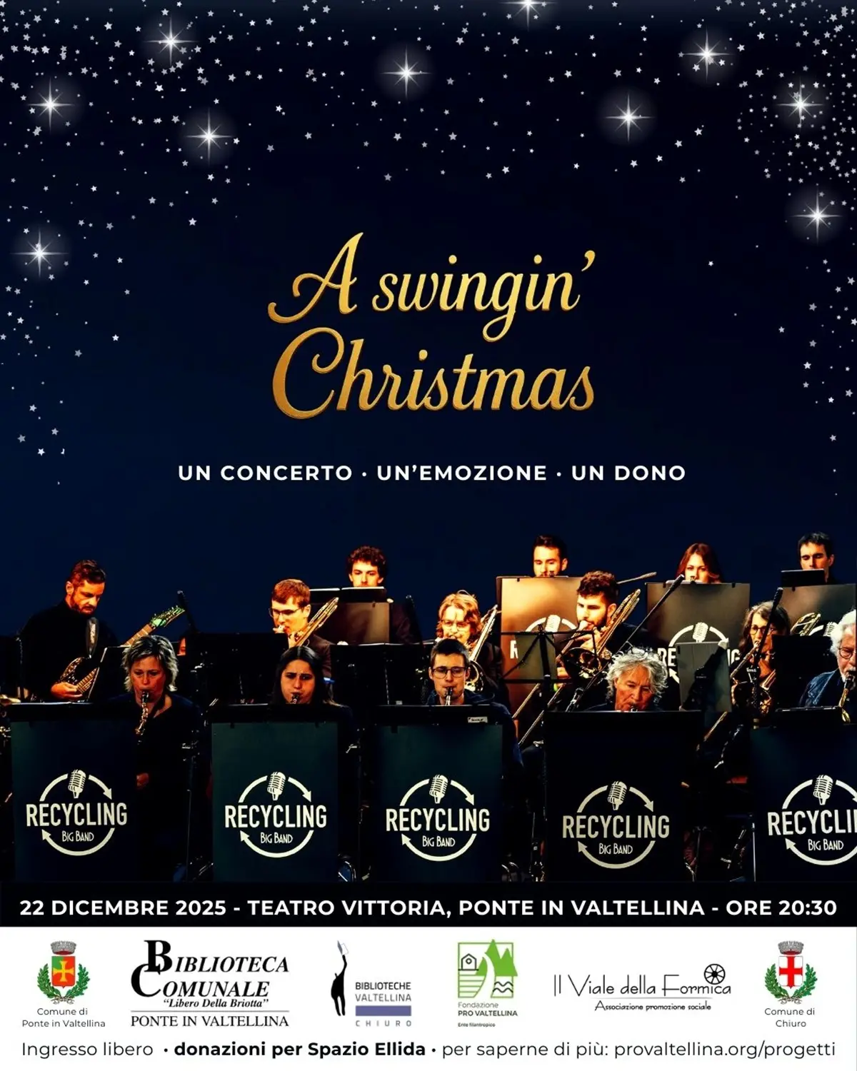 Un poster del concerto "A swingin' Christmas" con un grande ensemble jazz sul palco. Data e luogo in evidenza: 22 dicembre 2025, Teatro Vittoria, Ponte in V