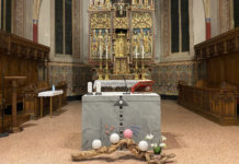 Altare della collegiata di San Vittore Mauro in avvento